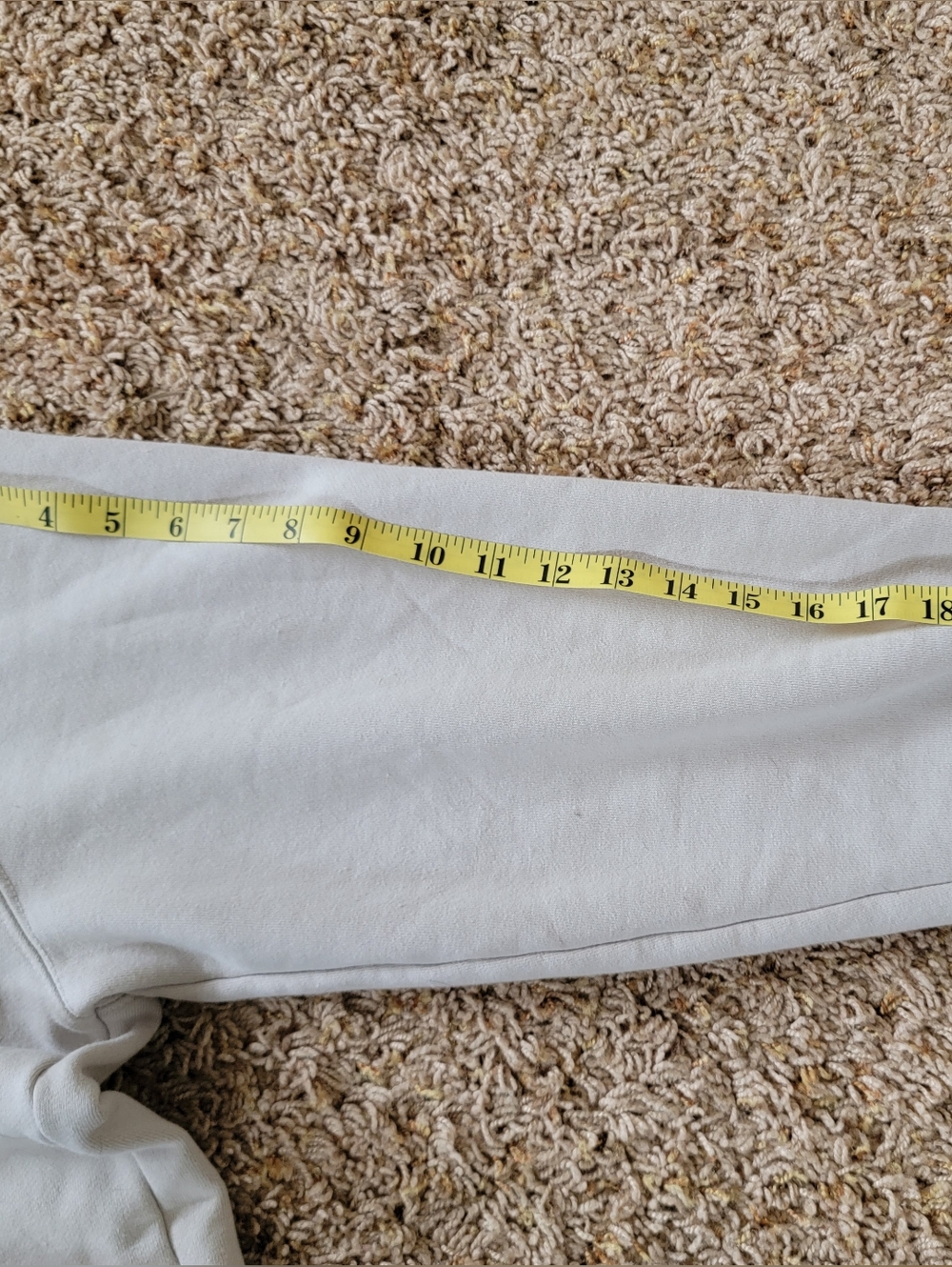 The Early November Mens/Womens Beige Emo Concert Pullover Sweatshirt! Size Large - Picture 7 of 8